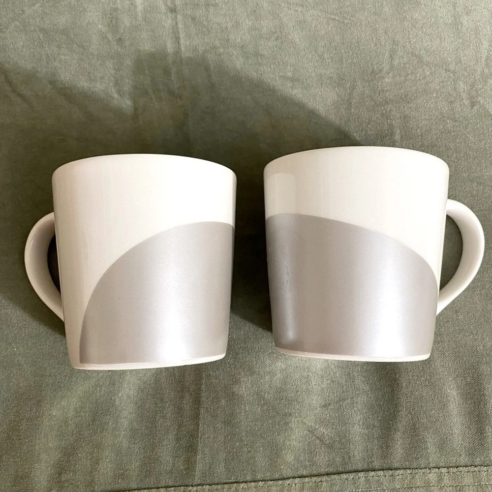 Starbucks coffee mugs cups matching set of 2 2005